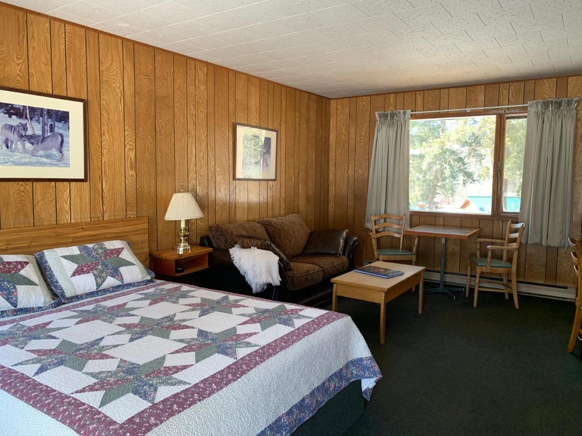 Tete Jaune Lodge Екстериор снимка