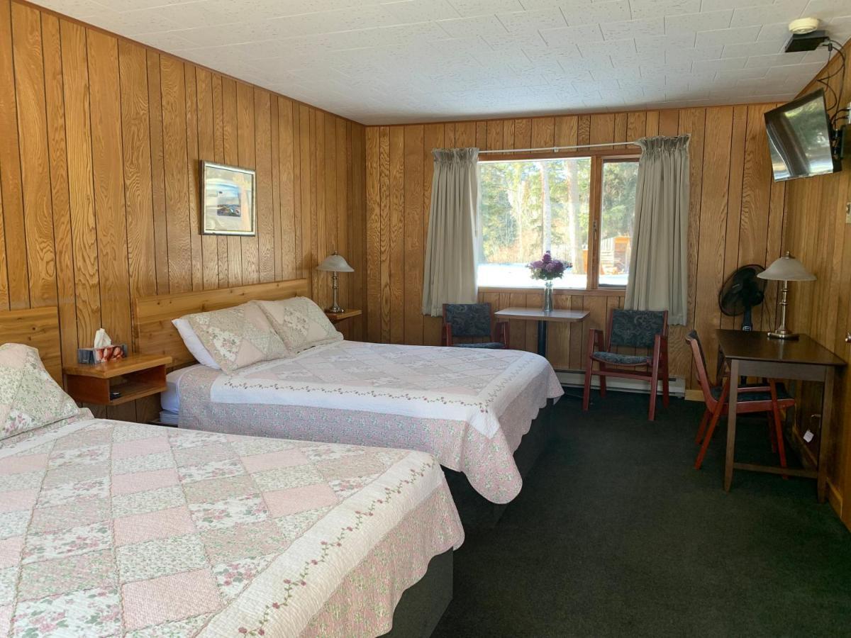Tete Jaune Lodge Екстериор снимка