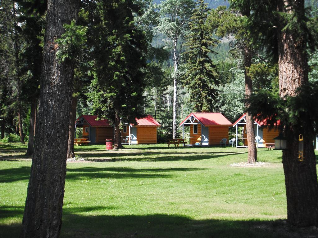 Tete Jaune Lodge Екстериор снимка