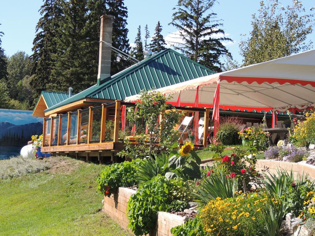Tete Jaune Lodge Екстериор снимка